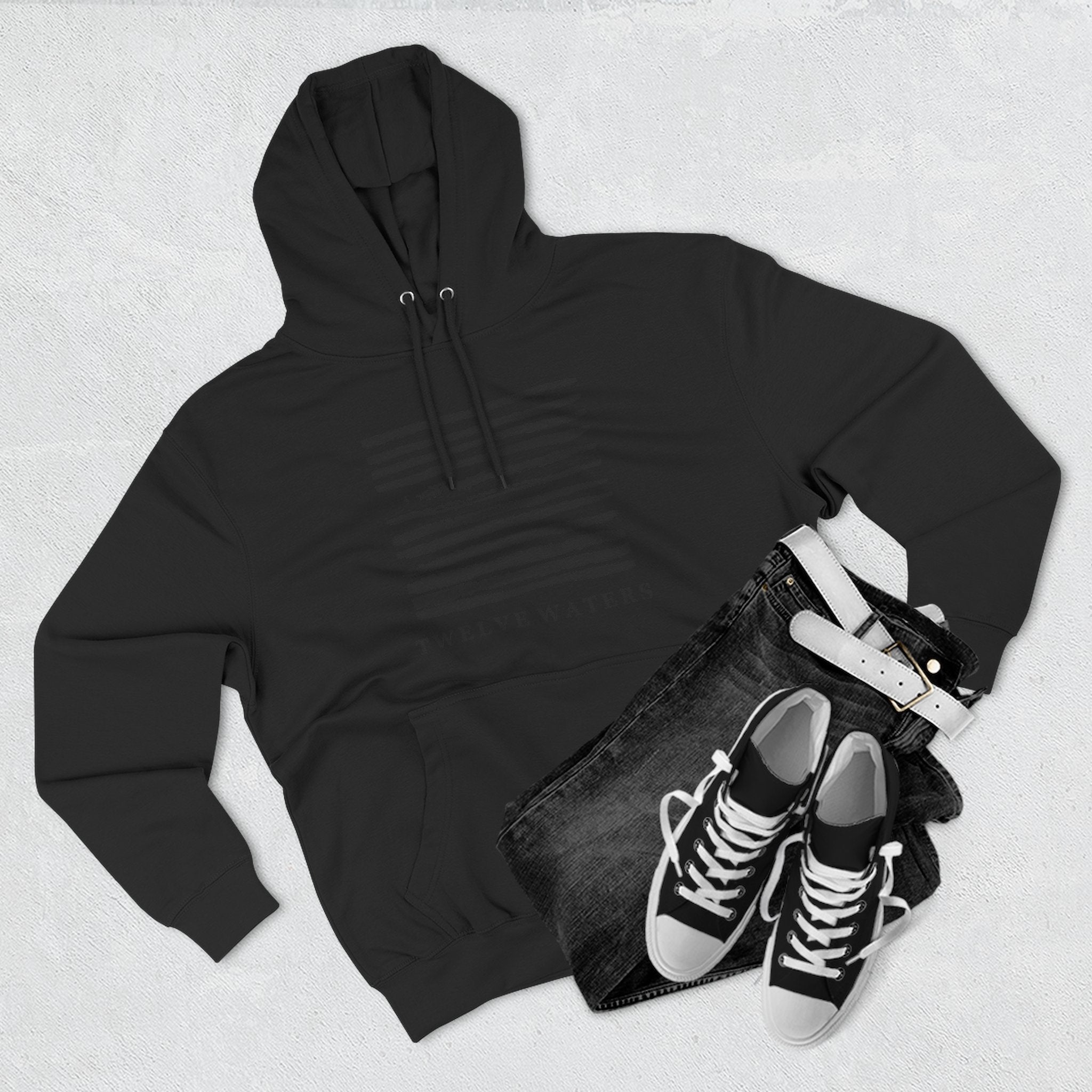 Minimalist Three-Panel Fleece Hoodie - Stylish & Cozy Design for Everyday Wear