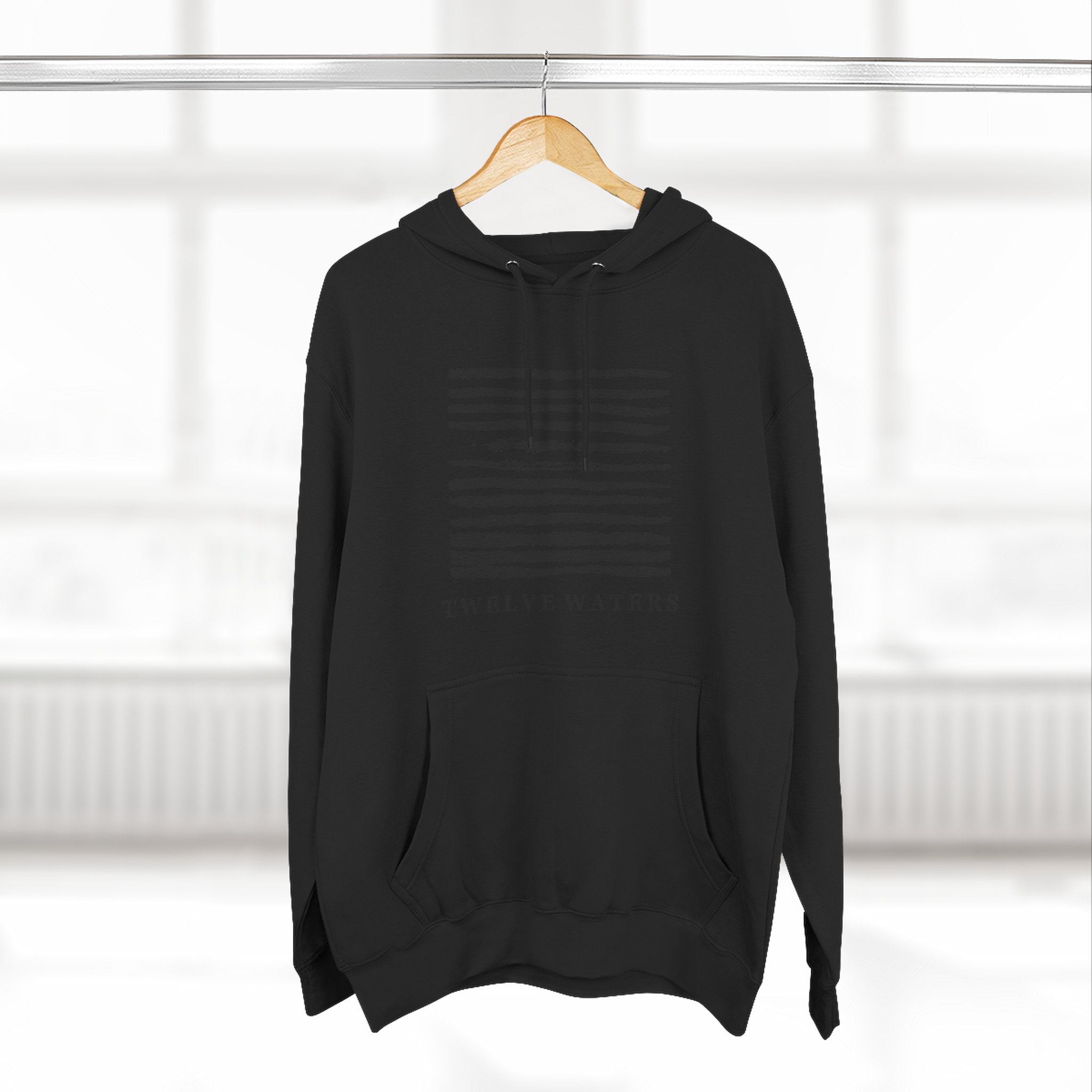 Minimalist Three-Panel Fleece Hoodie - Stylish & Cozy Design for Everyday Wear