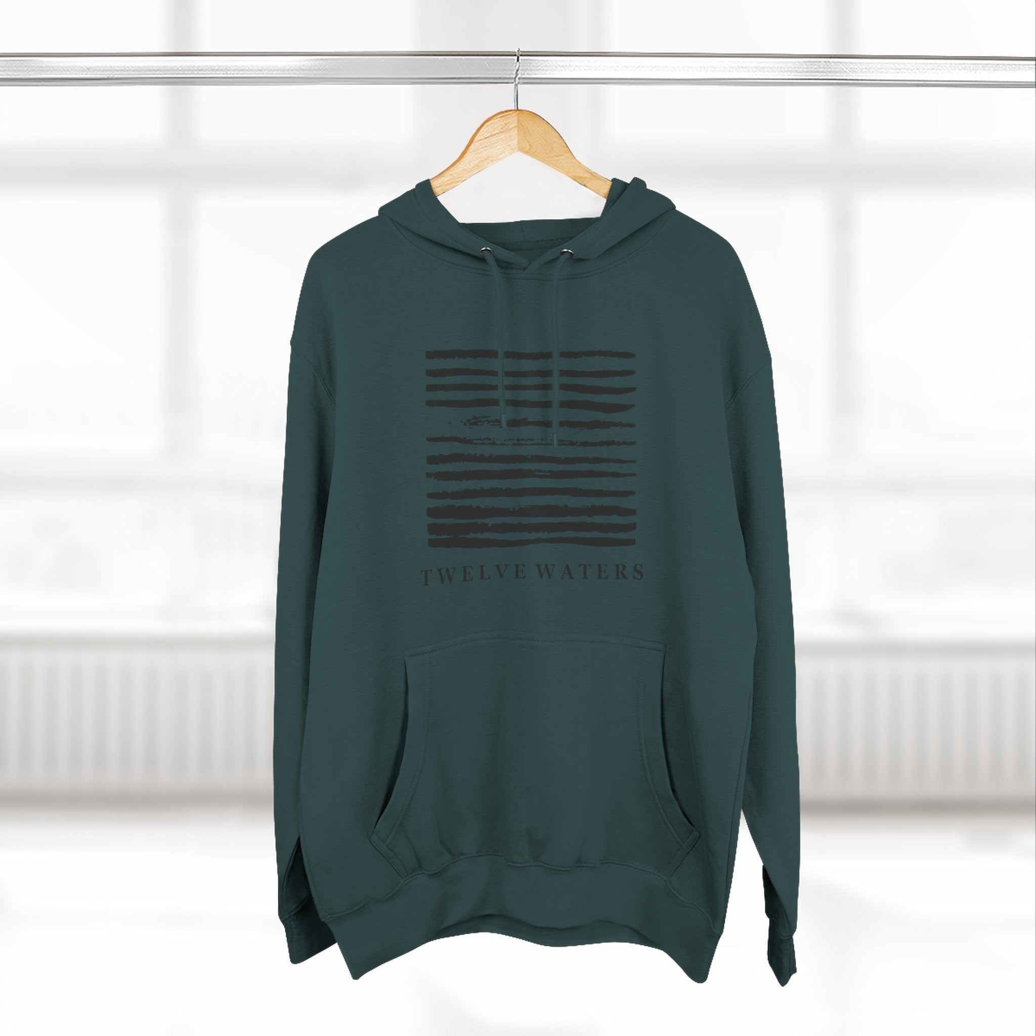 Minimalist Three-Panel Fleece Hoodie - Stylish & Cozy Design for Everyday Wear