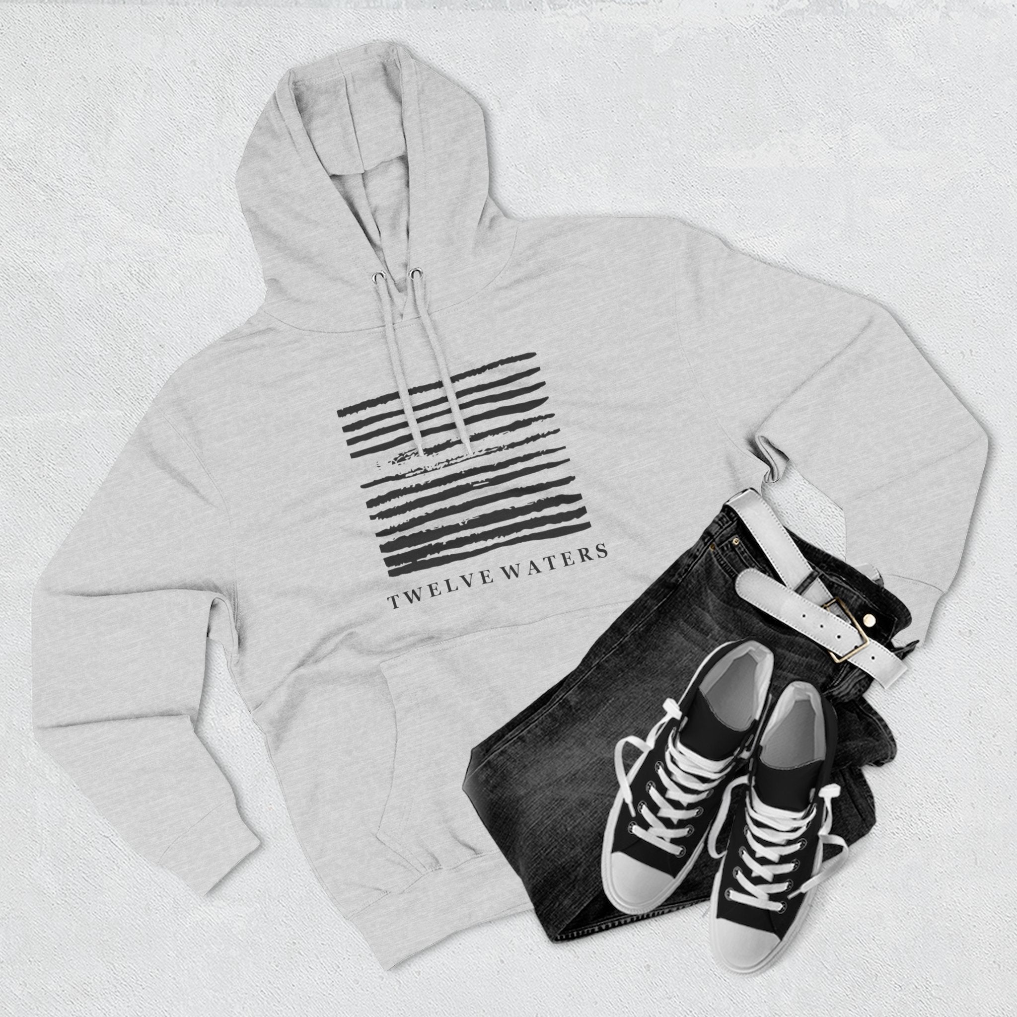 Minimalist Three-Panel Fleece Hoodie - Stylish & Cozy Design for Everyday Wear
