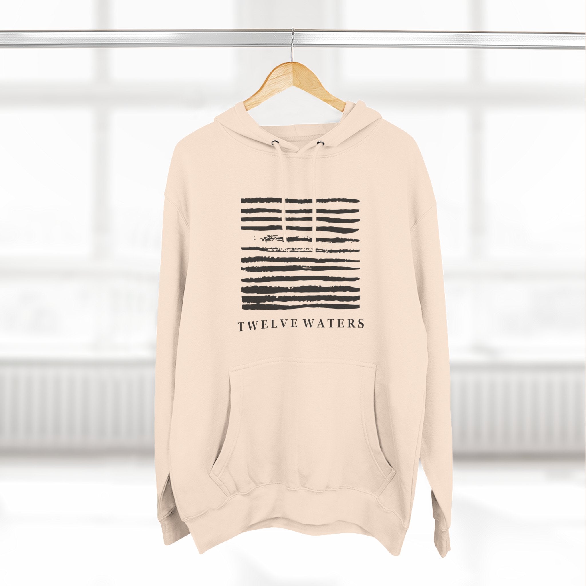 Minimalist Three-Panel Fleece Hoodie - Stylish & Cozy Design for Everyday Wear